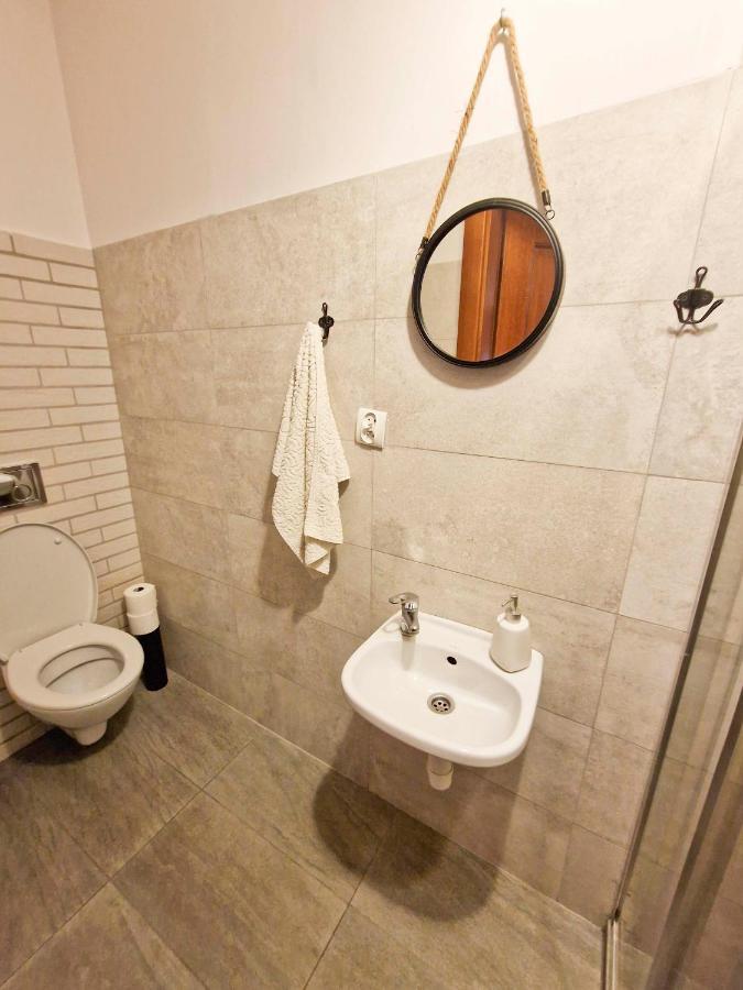 Zielona Przystan Hotel Manasterz ภายนอก รูปภาพ