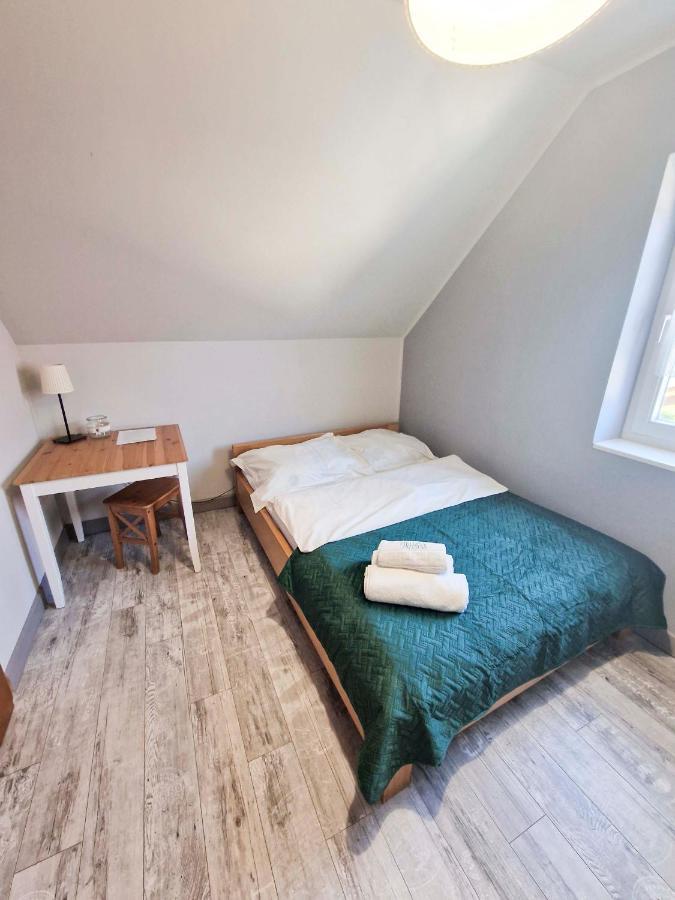 Zielona Przystan Hotel Manasterz ภายนอก รูปภาพ