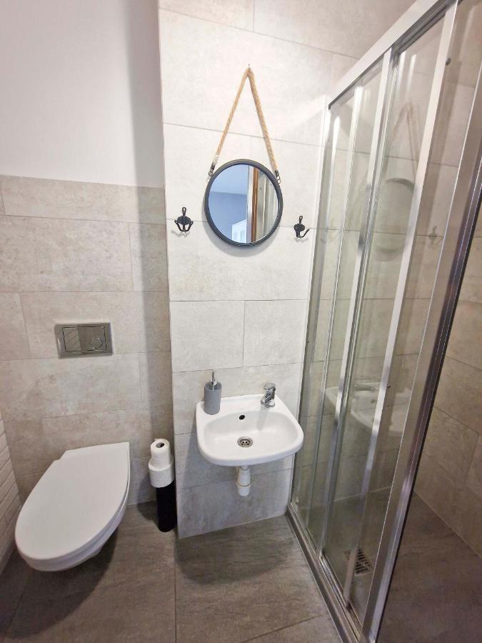 Zielona Przystan Hotel Manasterz ภายนอก รูปภาพ