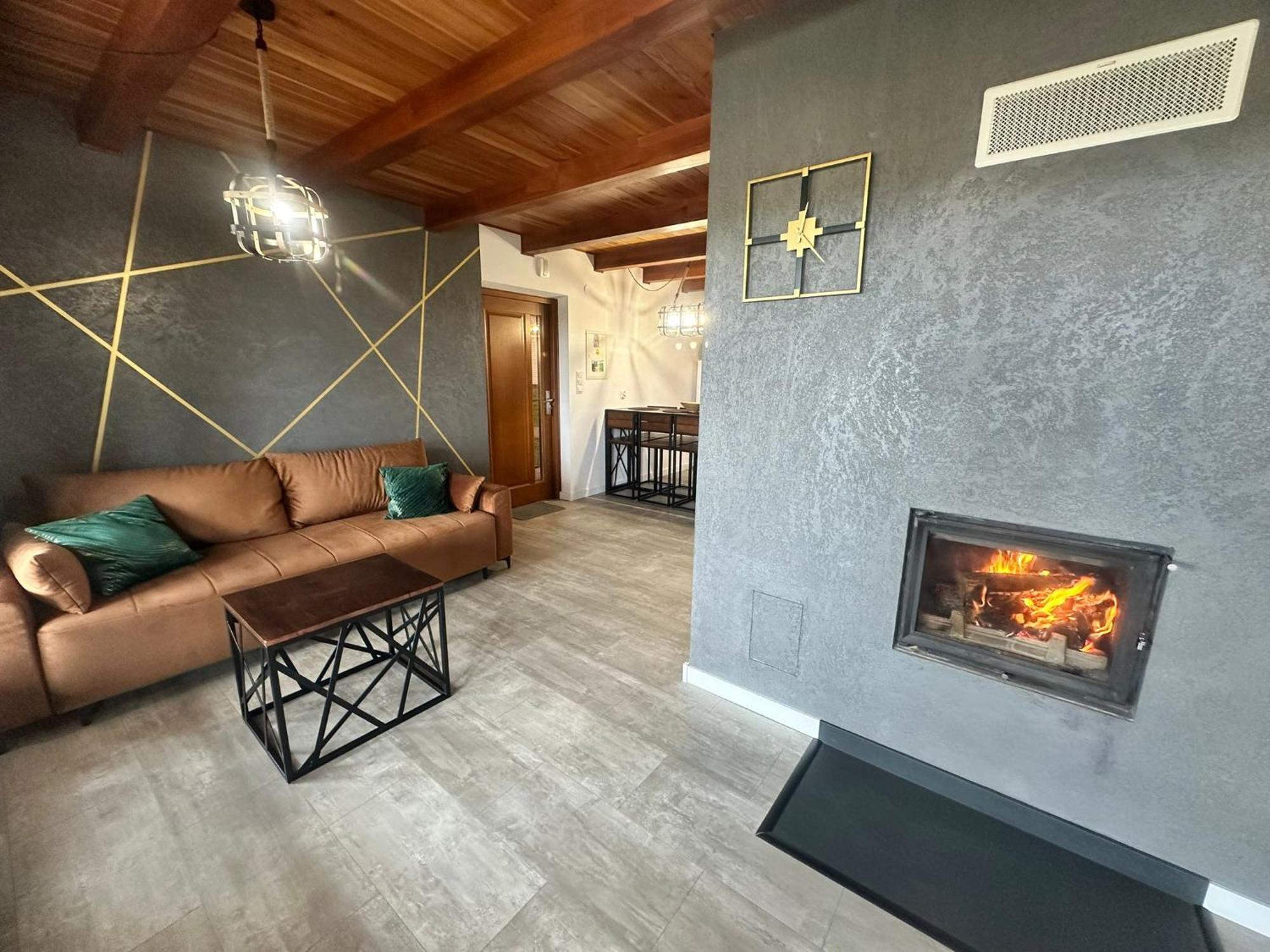 Zielona Przystan Hotel Manasterz ภายนอก รูปภาพ