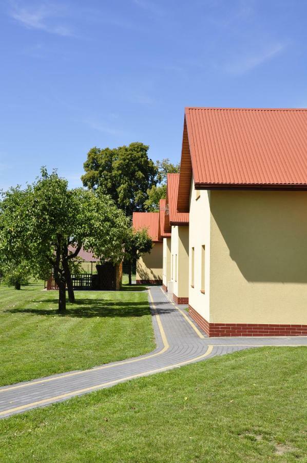 Zielona Przystan Hotel Manasterz ภายนอก รูปภาพ