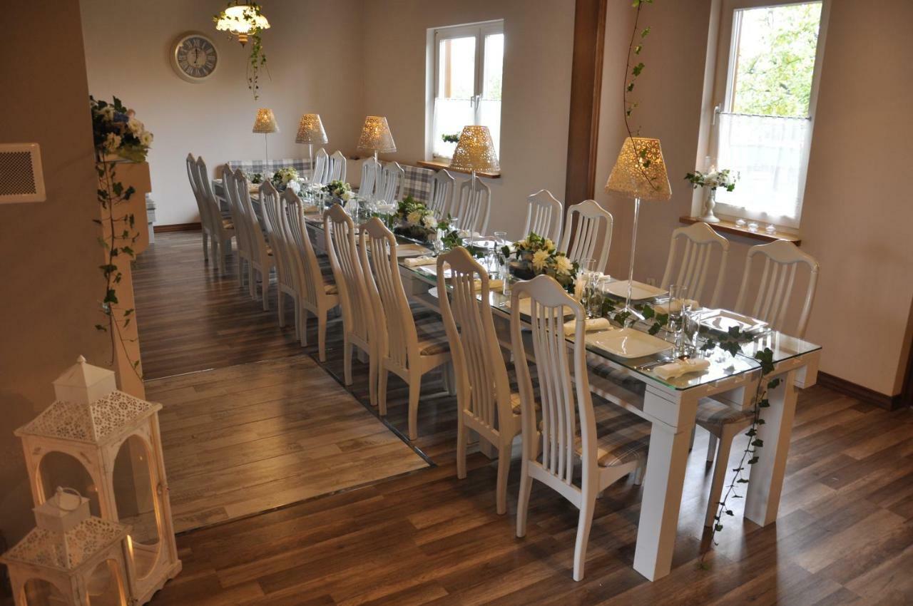 Zielona Przystan Hotel Manasterz ภายนอก รูปภาพ