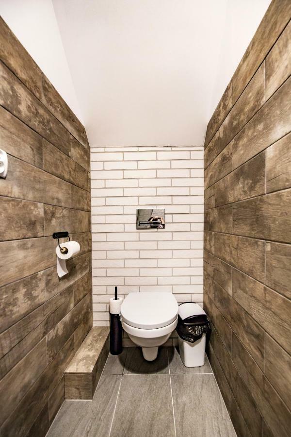 Zielona Przystan Hotel Manasterz ภายนอก รูปภาพ