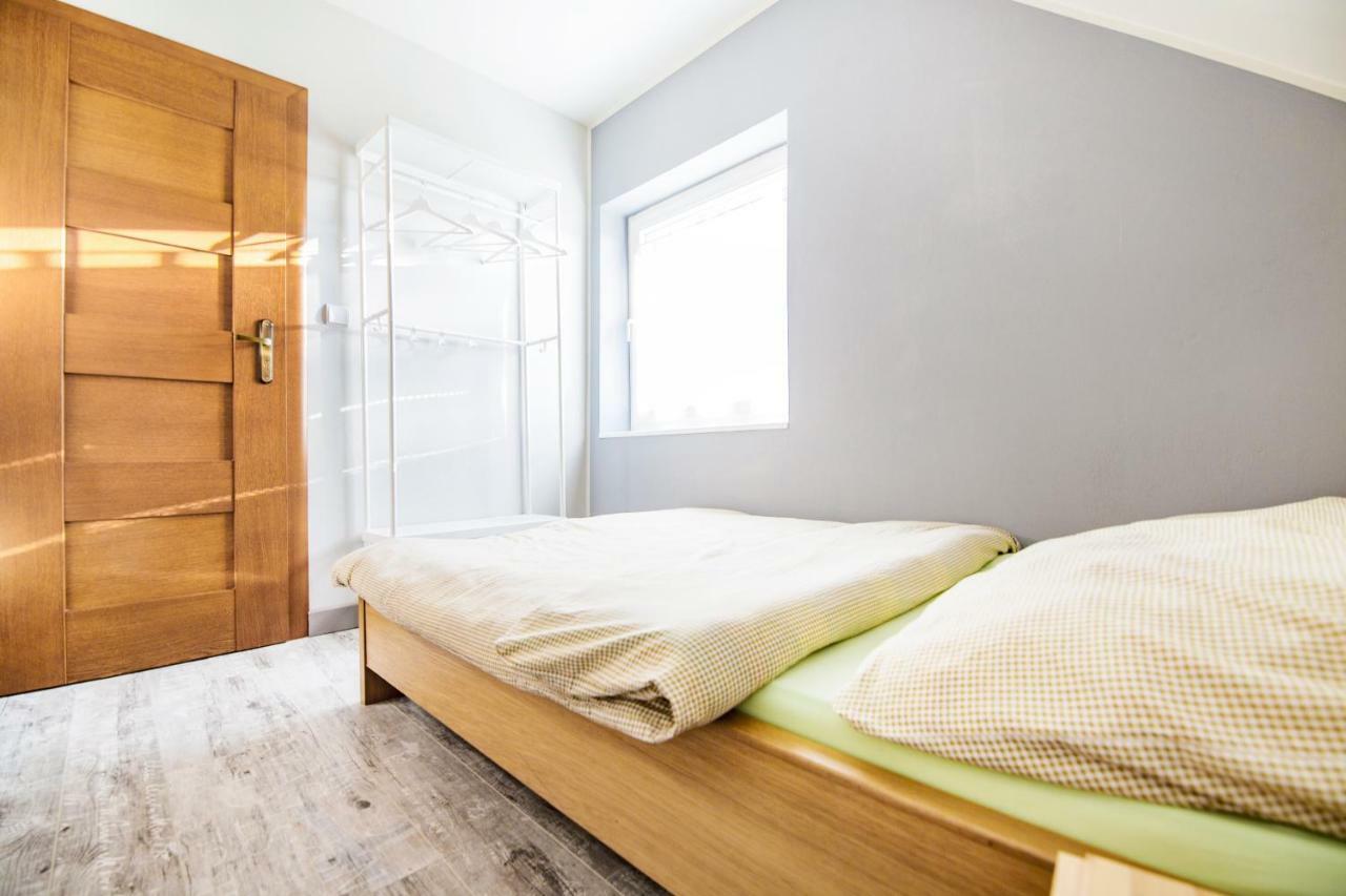 Zielona Przystan Hotel Manasterz ภายนอก รูปภาพ